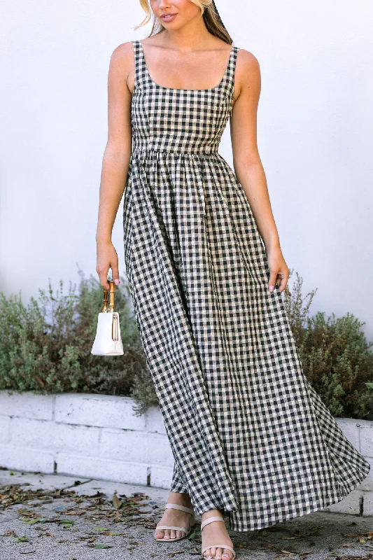 Women's Trendy Outfit Budget-Friendly Fashion Dani Gingham Maxi Dress