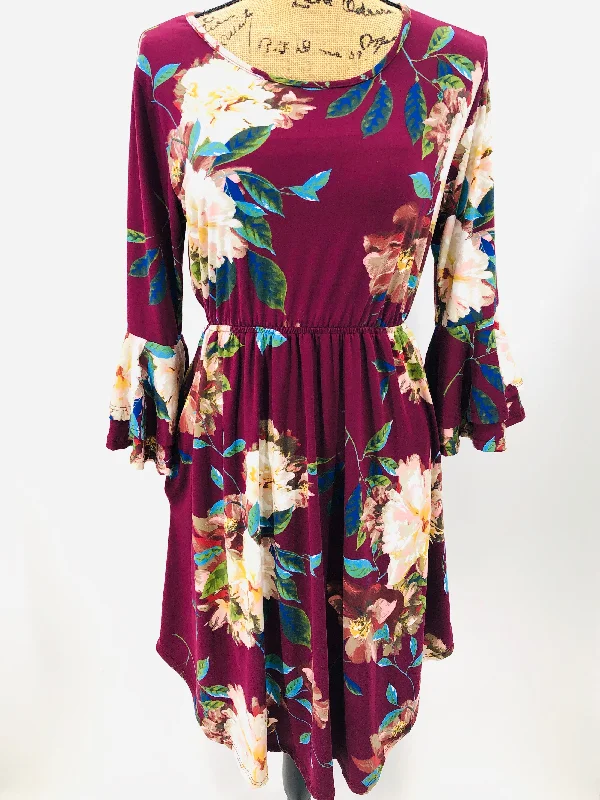 Women's Sports Apparel Hot Styles Purple/Floral Ruffle Sleeve Dress